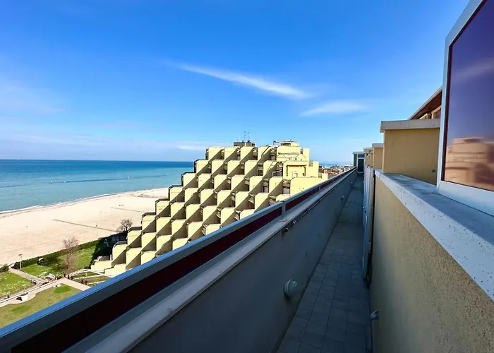 Se054 - Senigallia, Monolocale Fronte Mare Alle'piramidi' * Marotta